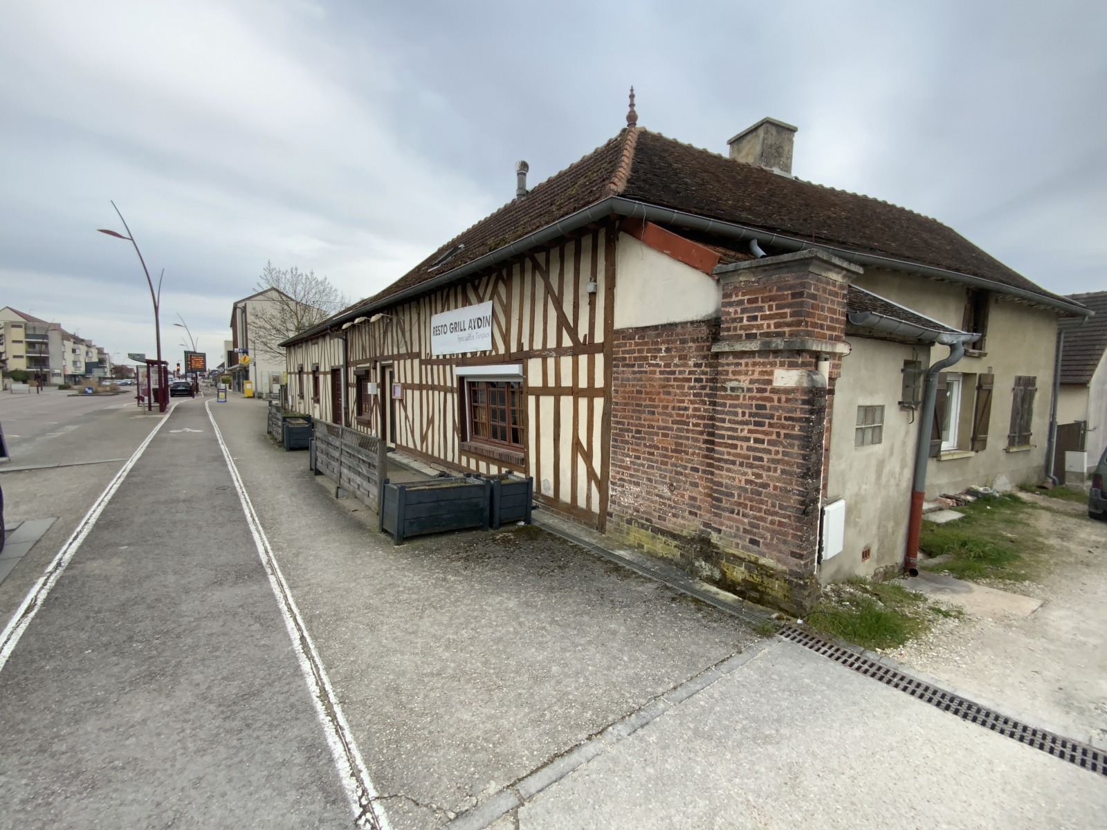 Image_1, Immeuble, Saint-Parres-aux-Tertres, ref :GTVIM30002609